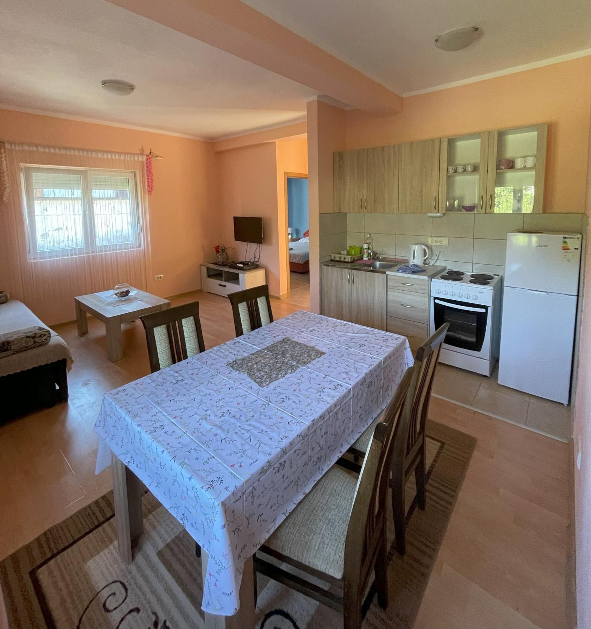 Apartments Simic Kamenari Exterior photo