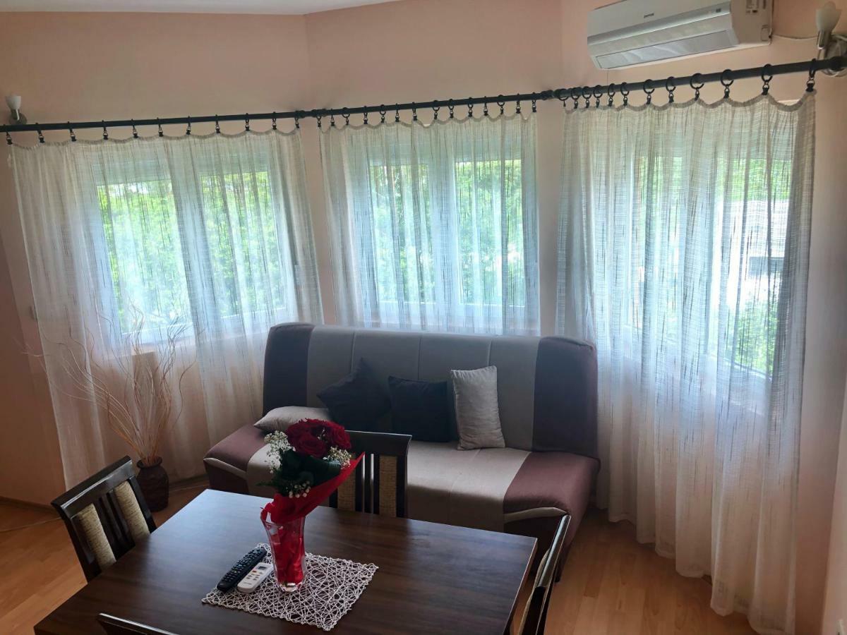 Apartments Simic Kamenari Exterior photo
