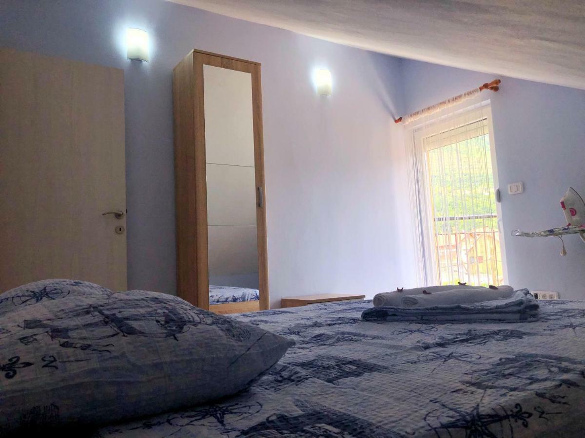 Apartments Simic Kamenari Exterior photo